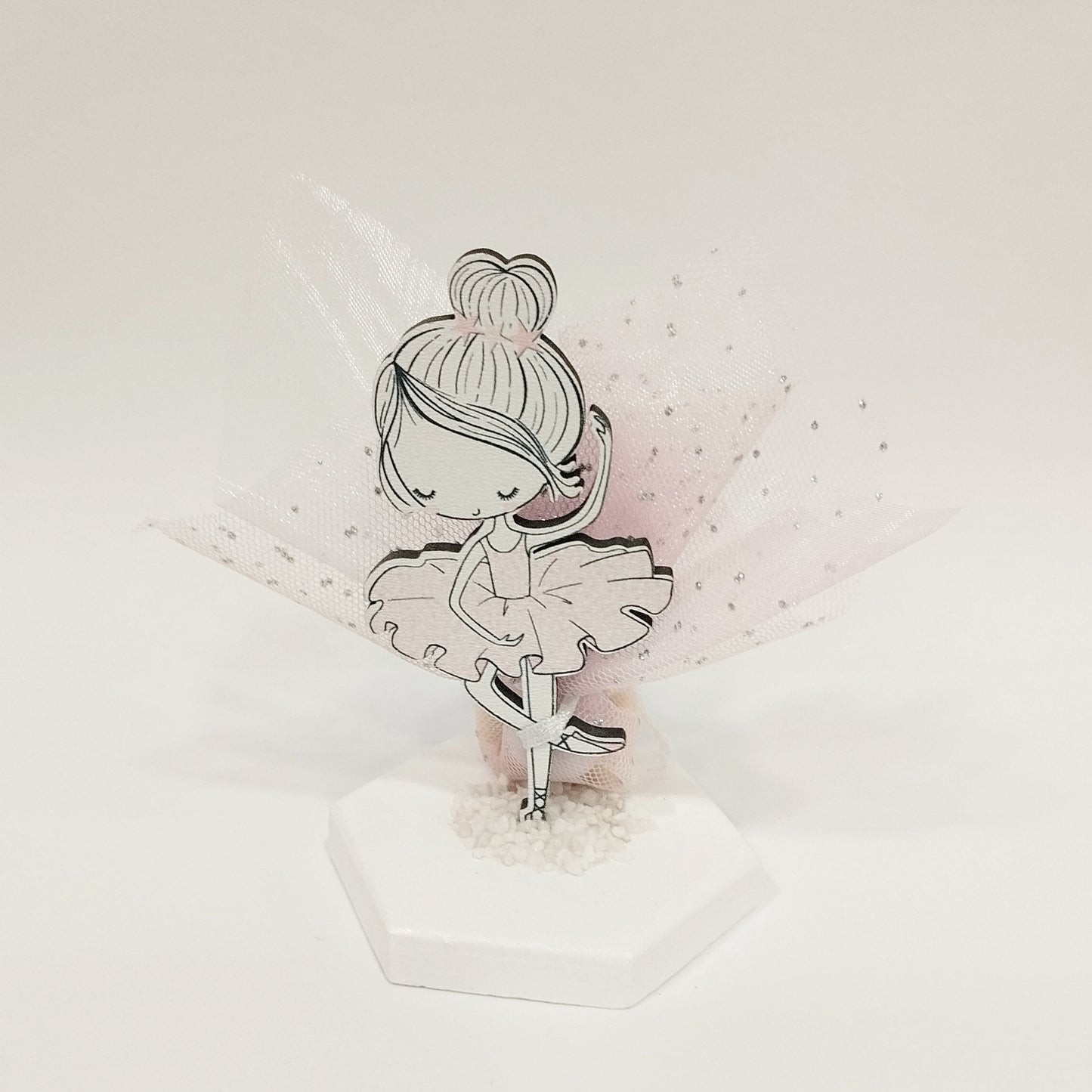 Μπομπονιέρα βάπτισης μπαλαρίνα σε βότσαλο