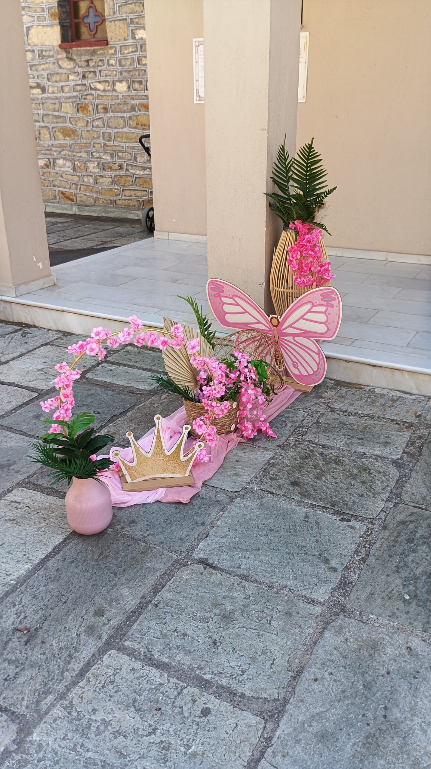 Βάπτιση με θέμα Πεταλούδα και Κορώνα