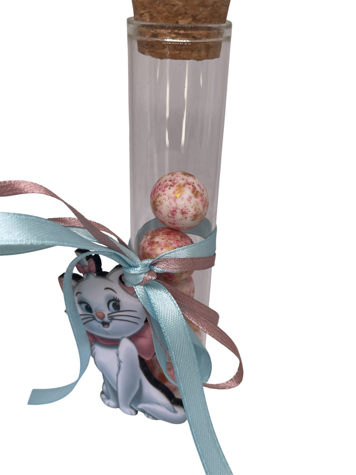 Μπομπονιέρα με γάτα σε σωλήνα