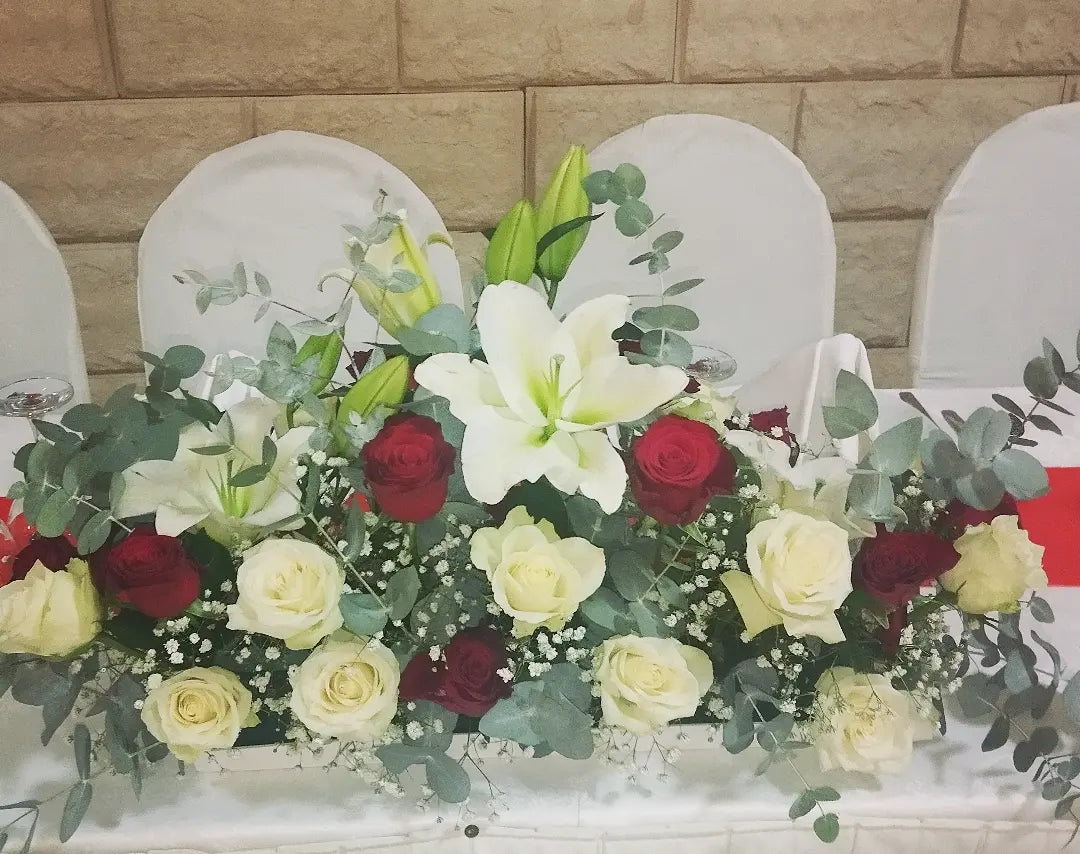 Engagement with Flower Αrrangement
