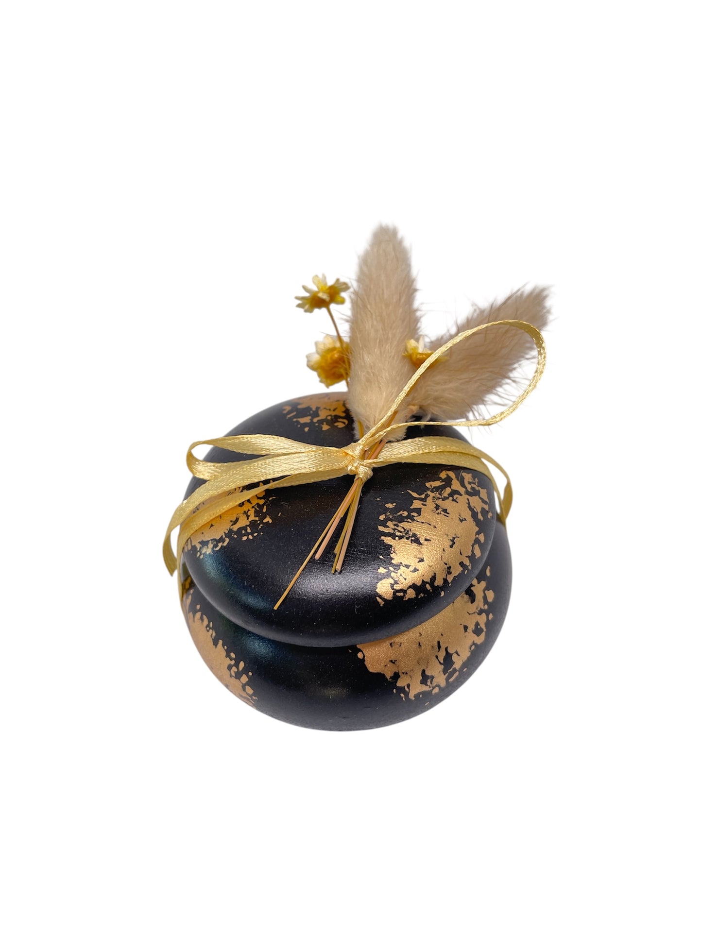 Μπομπονιέρα γάμου μπιζουτιέρα μακαρόν με χρυση πατίνα