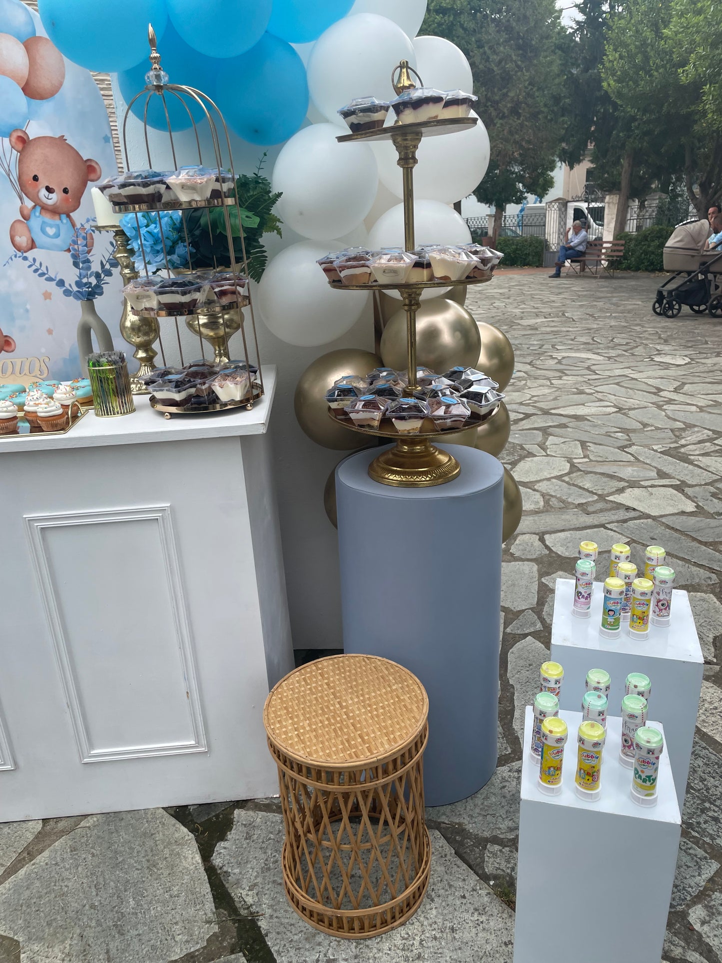 Βάπτιση με θέμα αρκουδάκι με μπαλόνια
