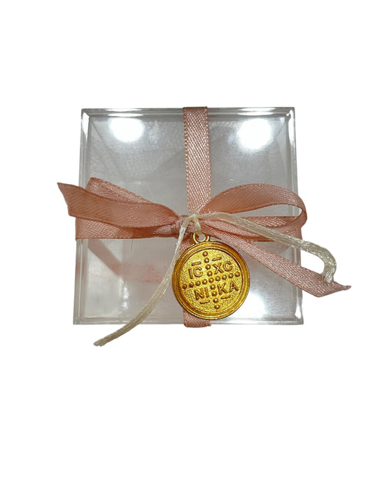 Μπομπονιέρα με κωνσταντινάτο σε plexiglass